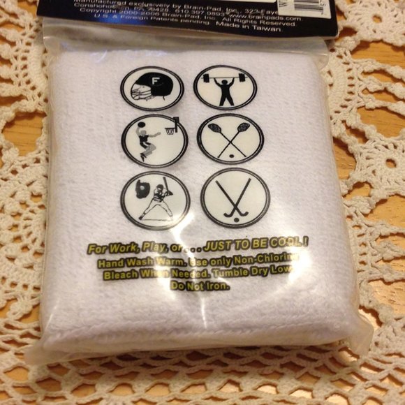 Two new Brain Pad unisex shock absorbing wristbands - Picture 6 of 6